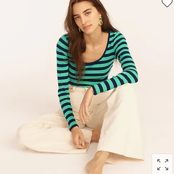 Scoopneck top - Picture 2 of 10